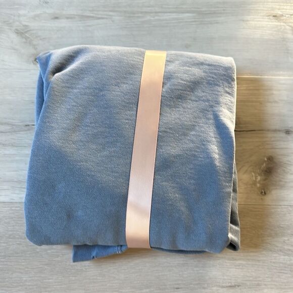 Sew Kitschy LuLu Sweatshirt Blue New in packaging - Picture 5 of 5